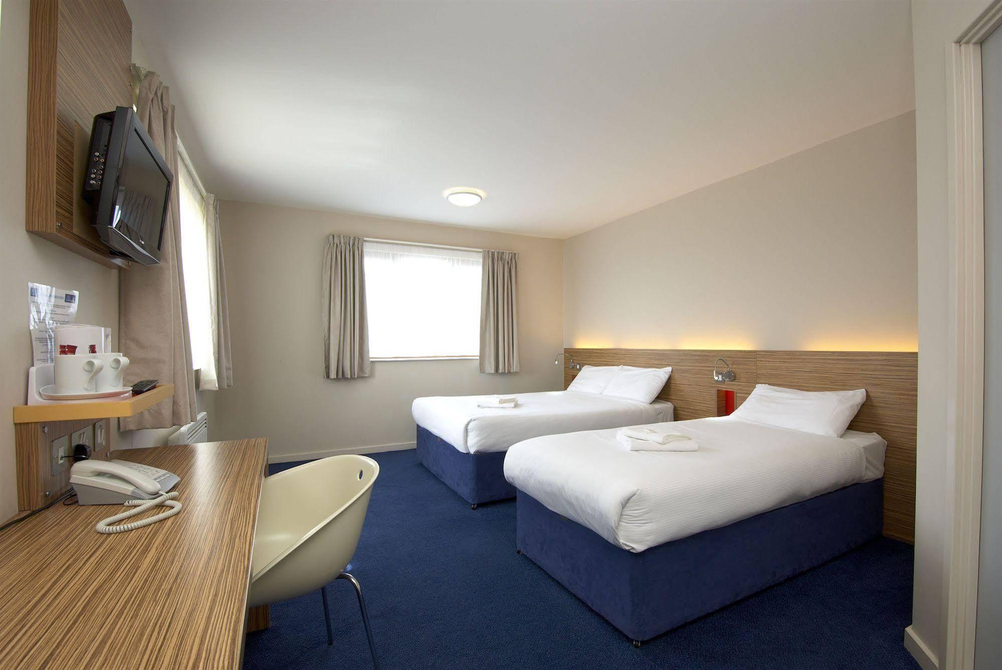 Travelodge Limerick Junction Eksteriør bilde